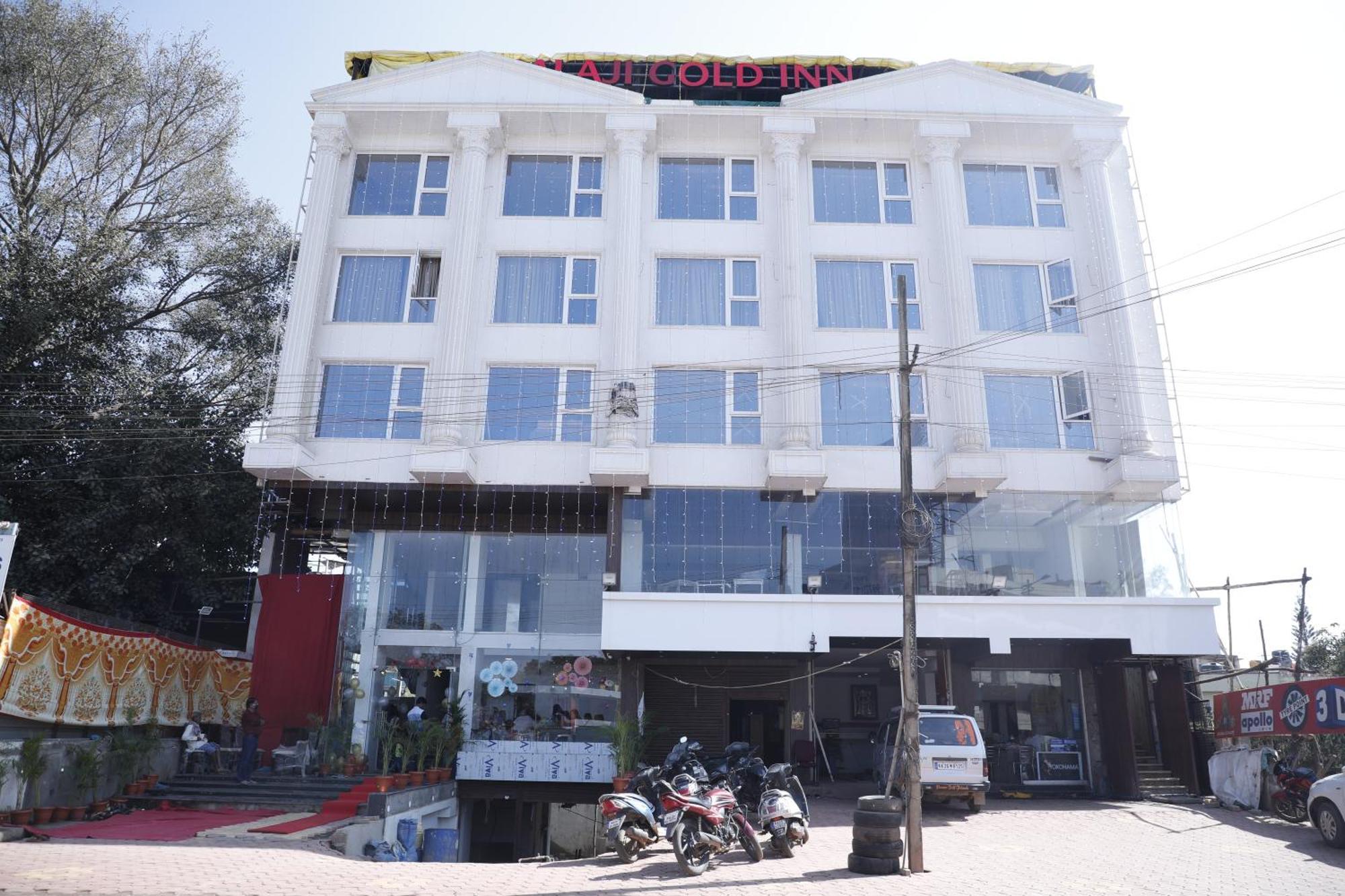 Balaji Gold Inn Hotel フブリ エクステリア 写真